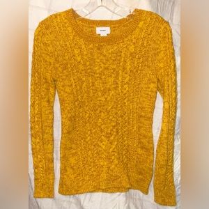 Old Navy winter sweater